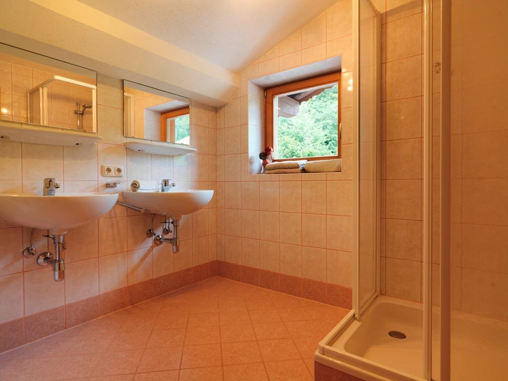 Ferienwohnung Saalbach Файбербрун Стая снимка