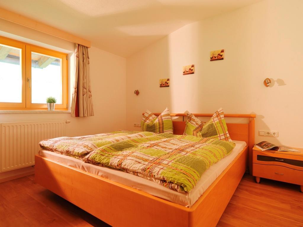 Ferienwohnung Saalbach Файбербрун Стая снимка