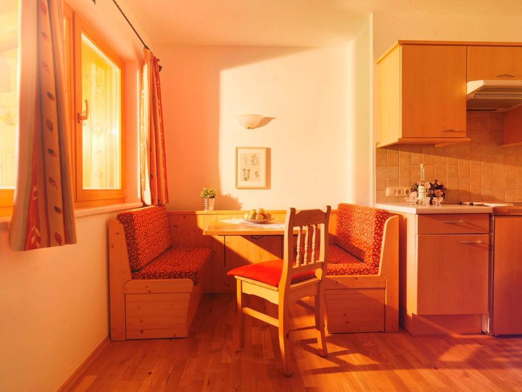 Ferienwohnung Saalbach Файбербрун Стая снимка
